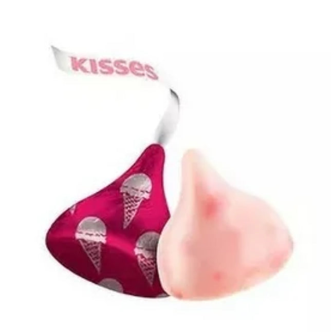 Hershey’s Kisses - STRAWBERRY ICE CREAM CONE