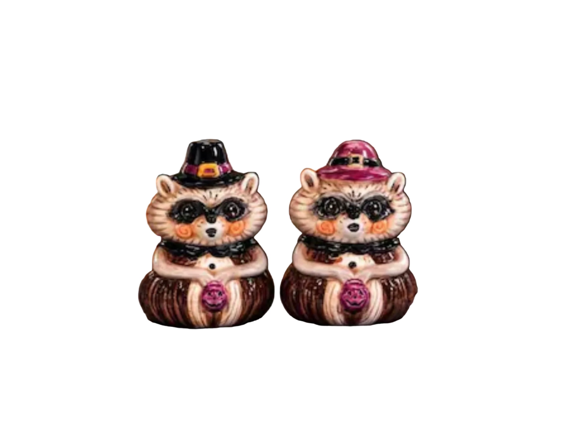 Johanna Parker Ceramic Salt & Pepper Shakers Autumn Critters Thanksgiving Raccoons